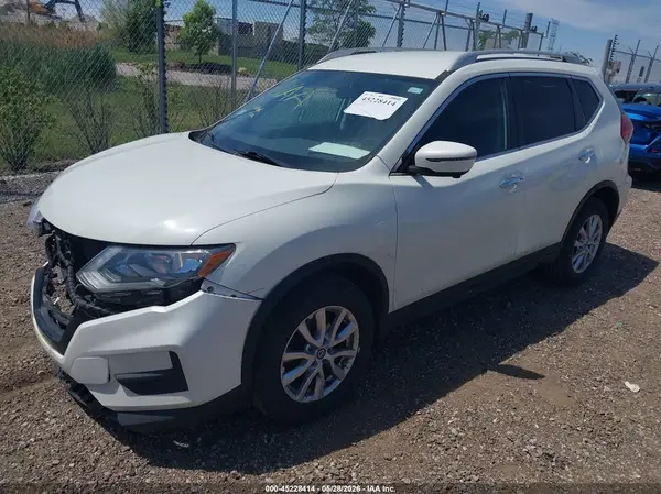 5N1AT2MV1HC897008 2017 NISSAN ROGUE - Image 2