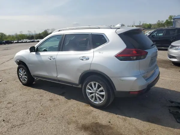 5N1AT2MV1JC700229 2018 NISSAN ROGUE - Image 2
