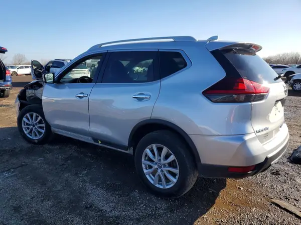 5N1AT2MV1JC700554 2018 NISSAN ROGUE - Image 2