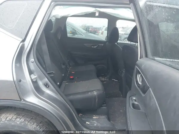 5N1AT2MV1JC703471 2018 NISSAN ROGUE - Image 8
