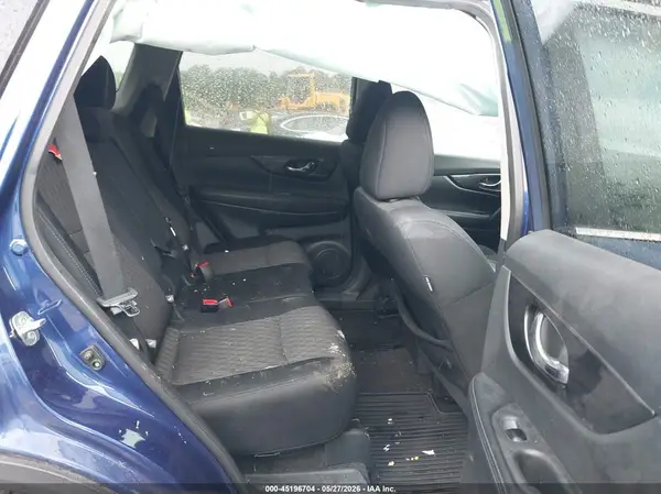 5N1AT2MV1JC705608 2018 NISSAN ROGUE - Image 8
