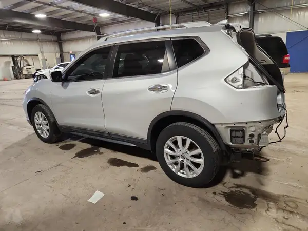 5N1AT2MV1JC710954 2018 NISSAN ROGUE - Image 2