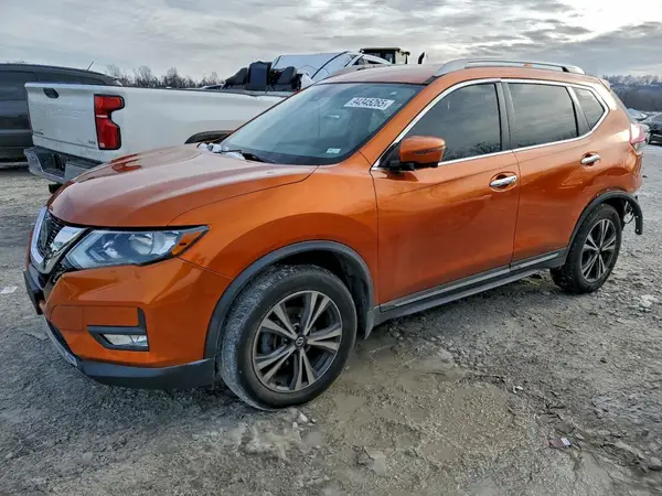 5N1AT2MV1JC713434 2018 NISSAN ROGUE - Image 1