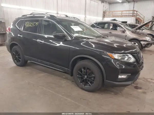5N1AT2MV1JC715474 2018 NISSAN ROGUE - Image 1