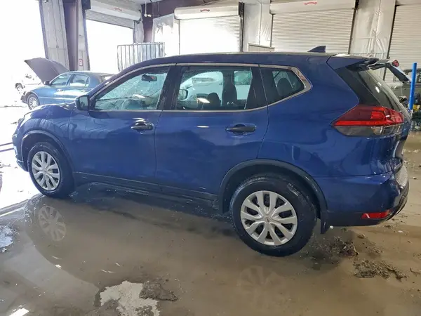 5N1AT2MV1JC717659 2018 NISSAN ROGUE - Image 2