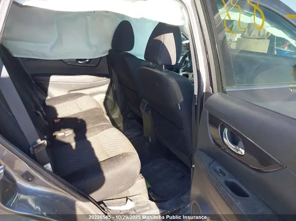 5N1AT2MV1JC719363 2018 NISSAN ROGUE - Image 8