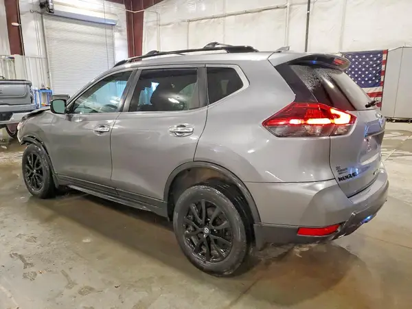 5N1AT2MV1JC722604 2018 NISSAN ROGUE - Image 2