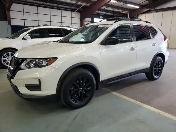 5N1AT2MV1JC726796 2018 NISSAN ROGUE - Image 1
