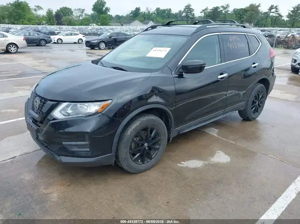 5N1AT2MV1JC727270 2018 NISSAN ROGUE - Image 2