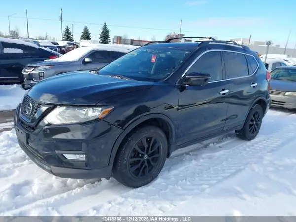 5N1AT2MV1JC727737 2018 NISSAN ROGUE - Image 2