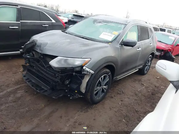 5N1AT2MV1JC729908 2018 NISSAN ROGUE - Image 2