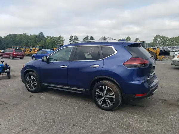 5N1AT2MV1JC732548 2018 NISSAN ROGUE - Image 2