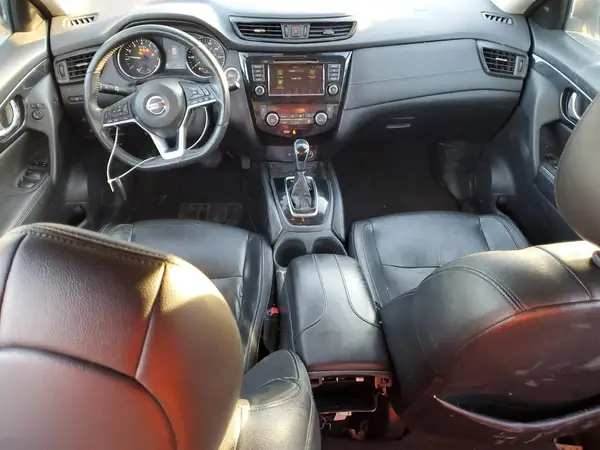 5N1AT2MV1JC733621 2018 NISSAN ROGUE - Image 8