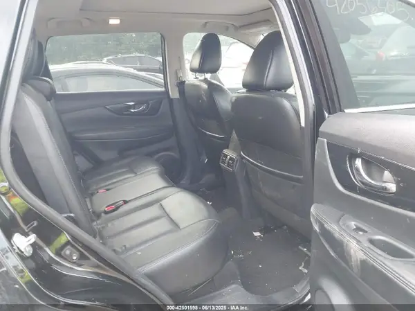 5N1AT2MV1JC753786 2018 NISSAN ROGUE - Image 8