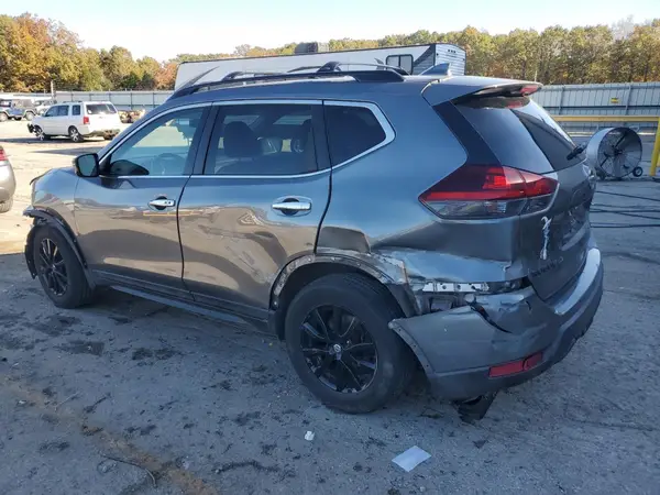 5N1AT2MV1JC756509 2018 NISSAN ROGUE - Image 2