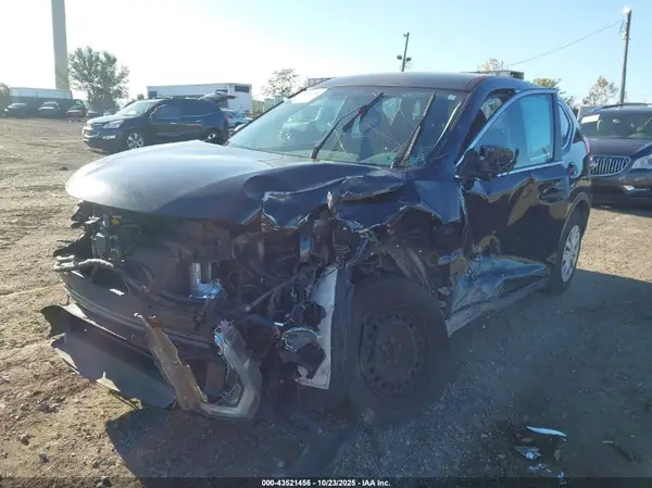 5N1AT2MV1JC761287 2018 NISSAN ROGUE - Image 2