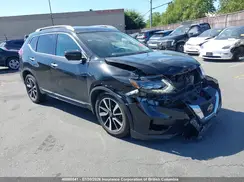 5N1AT2MV1JC777098 2018 NISSAN ROGUE
