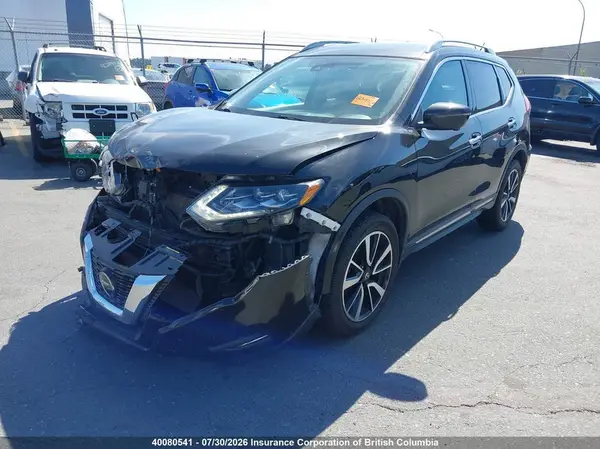 5N1AT2MV1JC777098 2018 NISSAN ROGUE - Image 2