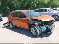 5N1AT2MV1JC779031 2018 NISSAN ROGUE
