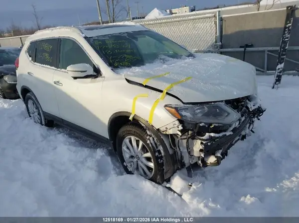 5N1AT2MV1JC779806 2018 NISSAN ROGUE - Image 1