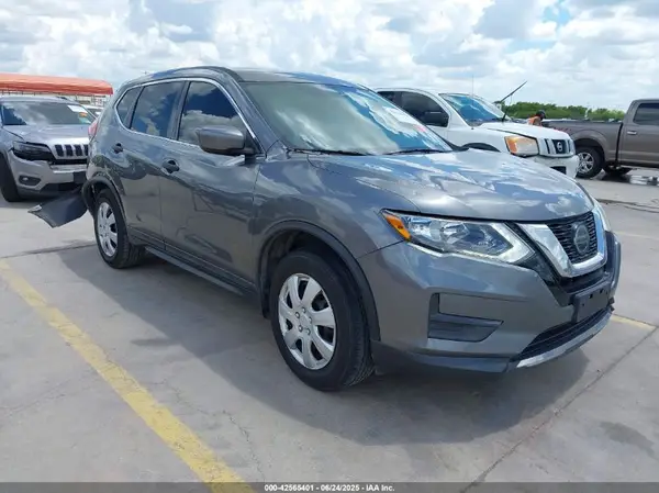 5N1AT2MV1JC782544 2018 NISSAN ROGUE - Image 1