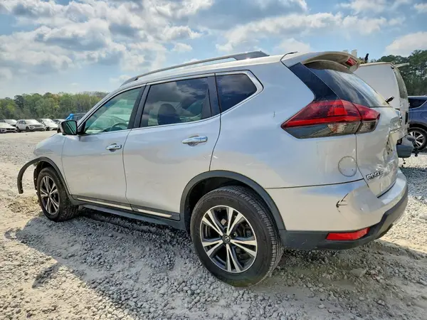 5N1AT2MV1JC785539 2018 NISSAN ROGUE - Image 2