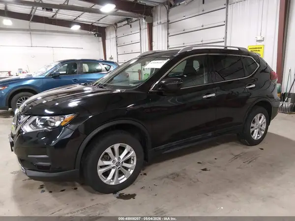 5N1AT2MV1JC786299 2018 NISSAN ROGUE - Image 2