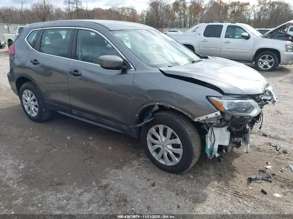 5N1AT2MV1JC789087 2018 NISSAN ROGUE - Image 1