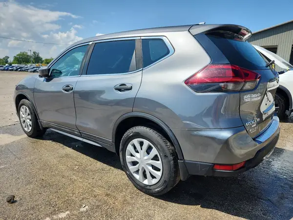 5N1AT2MV1JC789607 2018 NISSAN ROGUE - Image 2