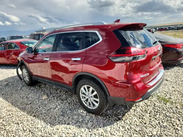 5N1AT2MV1JC791065 2018 NISSAN ROGUE - Image 2
