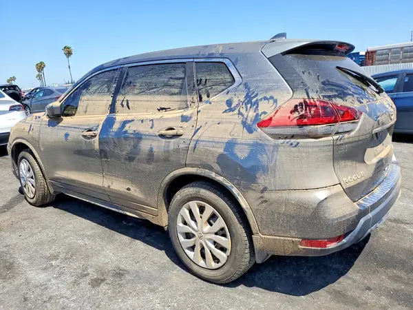 5N1AT2MV1JC791146 2018 NISSAN ROGUE - Image 2