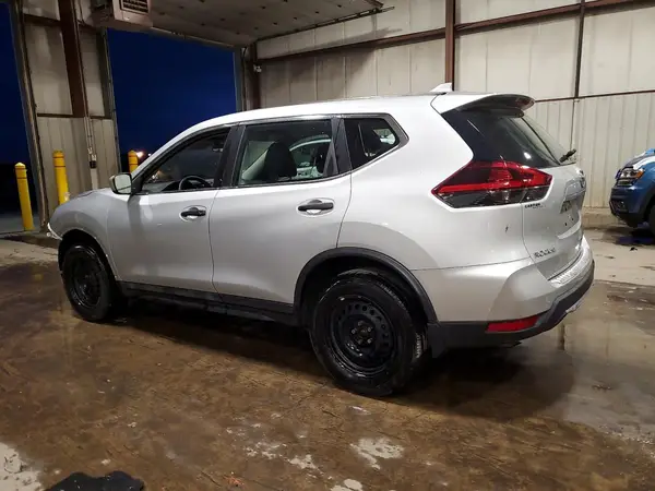 5N1AT2MV1JC791681 2018 NISSAN ROGUE - Image 2
