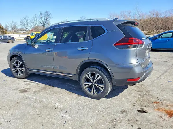 5N1AT2MV1JC797982 2018 NISSAN ROGUE - Image 2