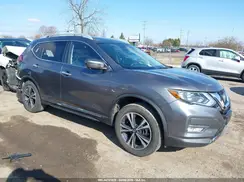 5N1AT2MV1JC801108 2018 NISSAN ROGUE