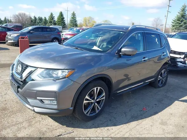 5N1AT2MV1JC801108 2018 NISSAN ROGUE - Image 2