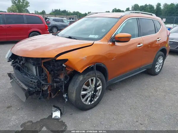 5N1AT2MV1JC805515 2018 NISSAN ROGUE - Image 2