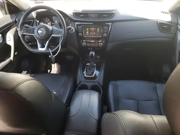 5N1AT2MV1JC813064 2018 NISSAN ROGUE - Image 8