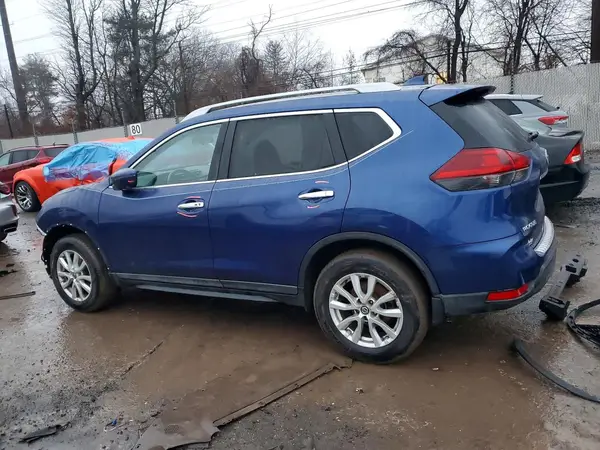 5N1AT2MV1JC816028 2018 NISSAN ROGUE - Image 2