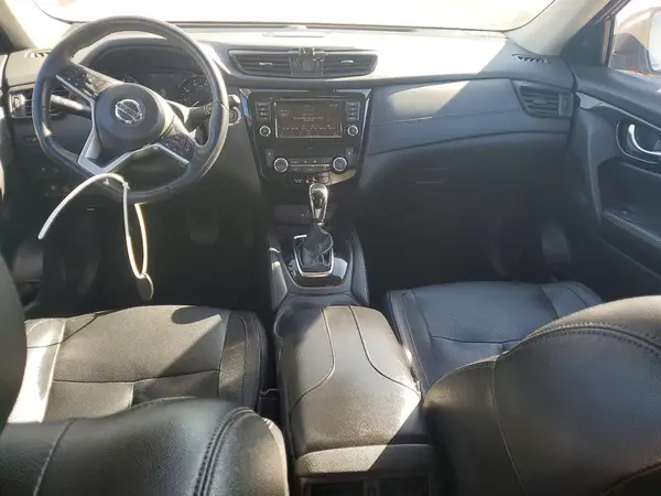 5N1AT2MV1JC820418 2018 NISSAN ROGUE - Image 8
