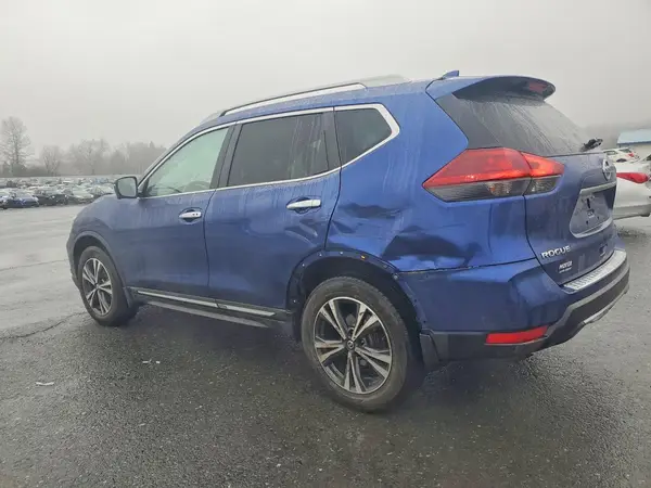 5N1AT2MV1JC822329 2018 NISSAN ROGUE - Image 2