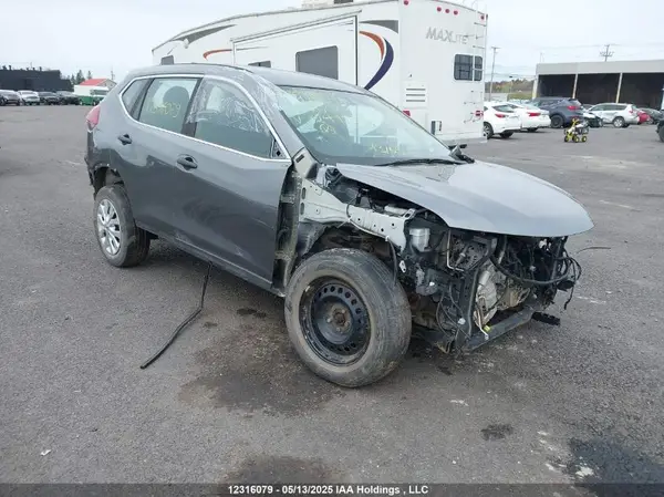 5N1AT2MV1JC824159 2018 NISSAN ROGUE - Image 1