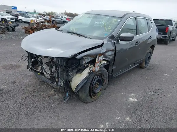 5N1AT2MV1JC824159 2018 NISSAN ROGUE - Image 2