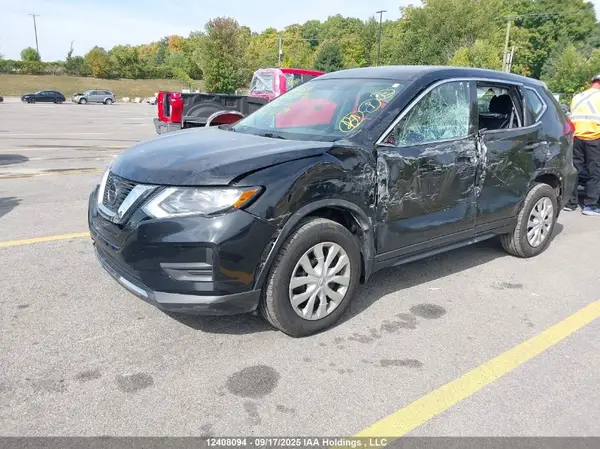 5N1AT2MV1JC825439 2018 NISSAN ROGUE - Image 2