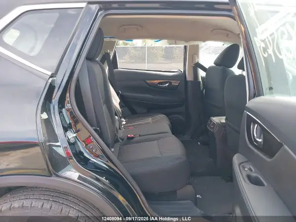 5N1AT2MV1JC825439 2018 NISSAN ROGUE - Image 8