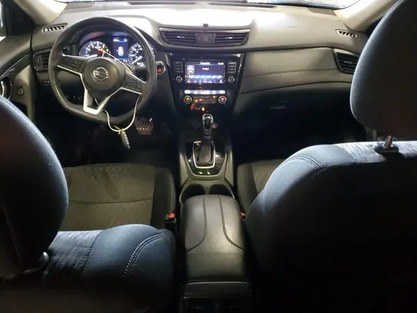 5N1AT2MV1JC827921 2018 NISSAN ROGUE - Image 8