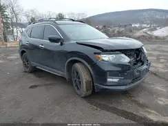 5N1AT2MV1JC840300 2018 NISSAN ROGUE
