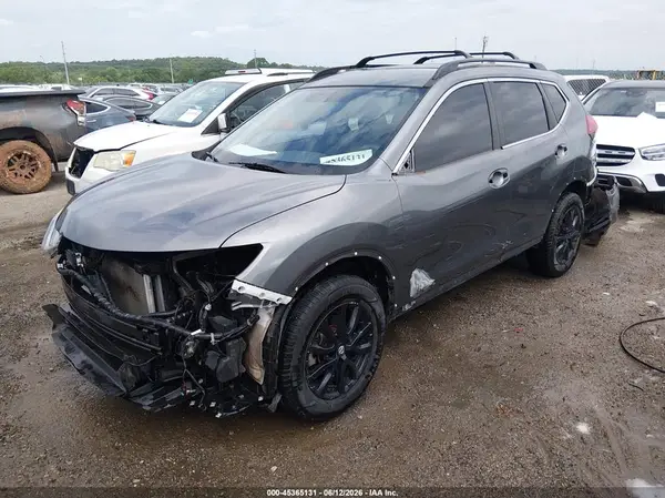 5N1AT2MV1JC841155 2018 NISSAN ROGUE - Image 2
