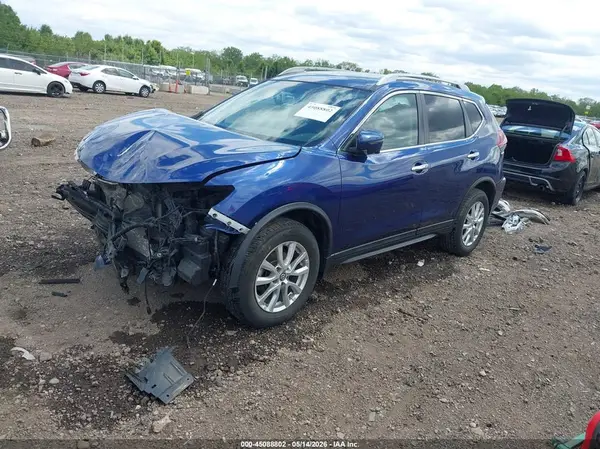 5N1AT2MV1JC841463 2018 NISSAN ROGUE - Image 2