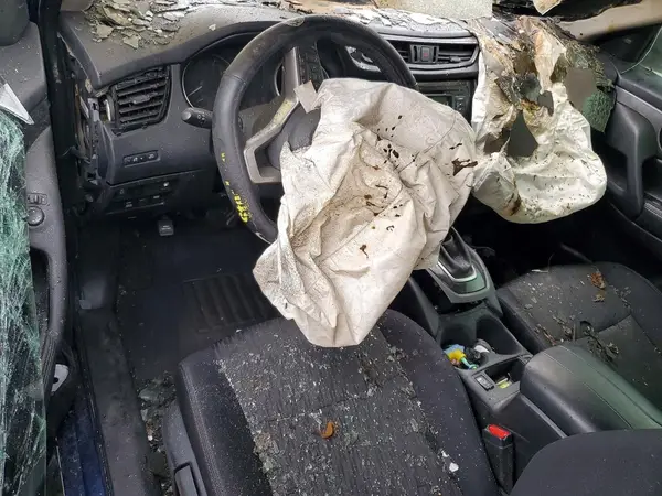 5N1AT2MV1JC847991 2018 NISSAN ROGUE - Image 8