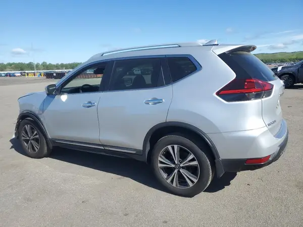 5N1AT2MV1JC851152 2018 NISSAN ROGUE - Image 2